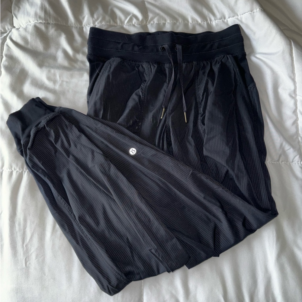 Lululemon Studio dance joggers